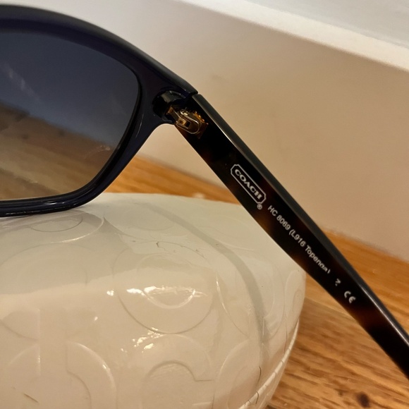 Coach Navy Blue Sunglasses (with Original Case and Cloth) - Picture 7 of 10